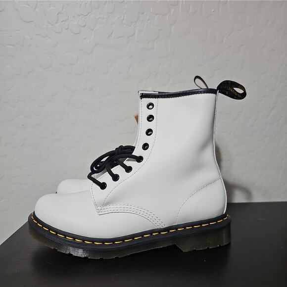 New Dr. Martens 1460 W Patent Leather Boots Women’s Sz 6 L - SMOOTH WHITE - Picture 3 of 5